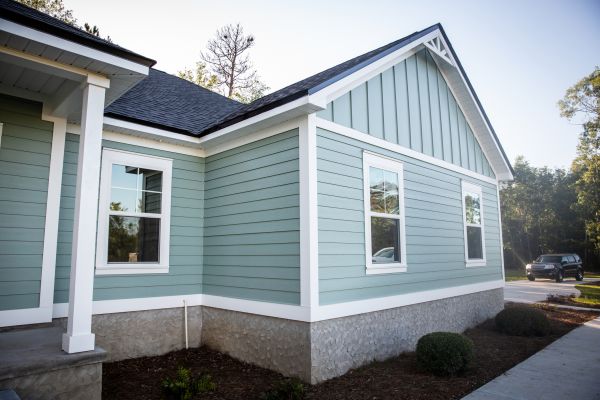 Cost of Damaged Siding Repair in Everett