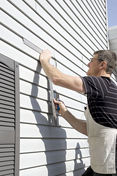 Cost of Vinyl Siding Service in Everett